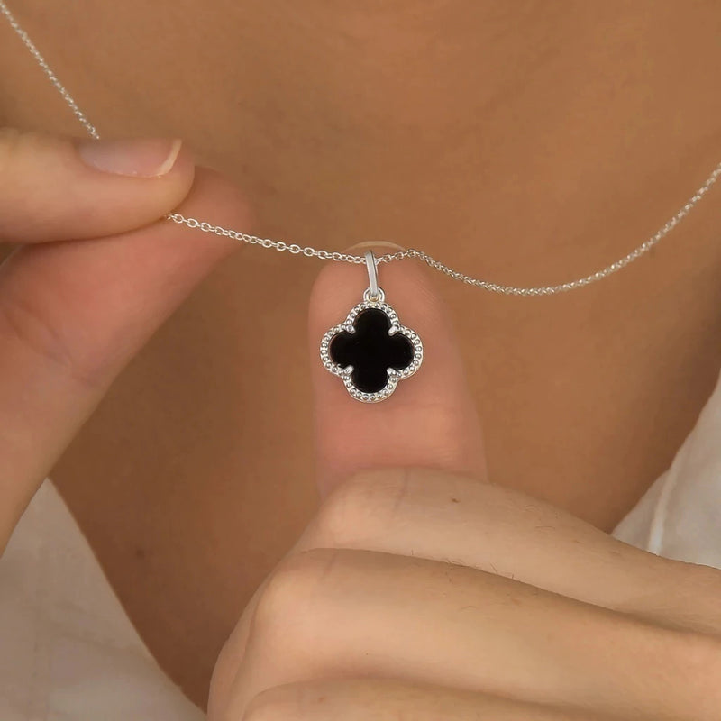 Colar cartier trevo preto 45cm