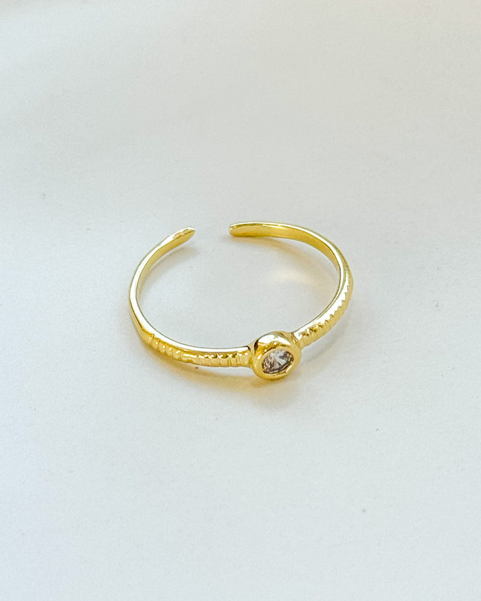 Anel Regulável Solitário Simples - Semijoia Banhado em Ouro 18k