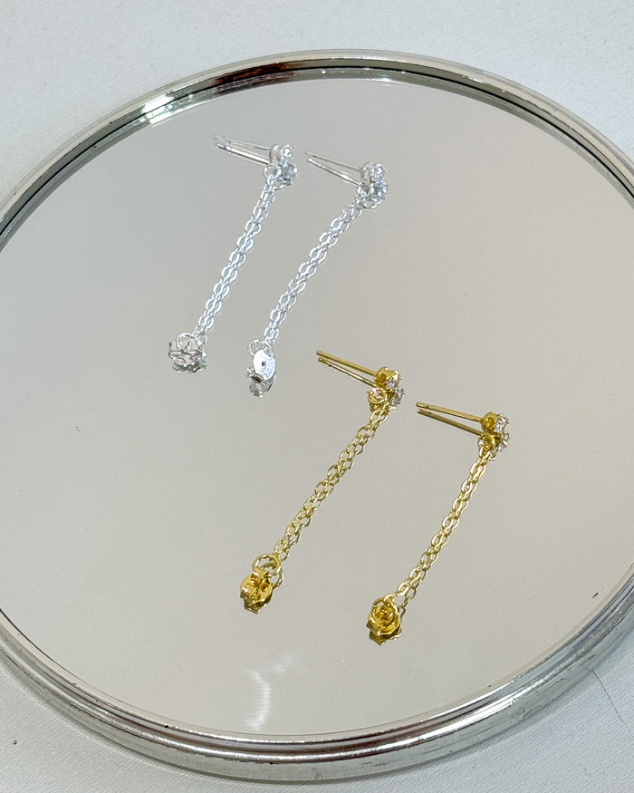 Brinco Correntinha Ponto de Luz - Semijoia Banhado em Ouro 18k