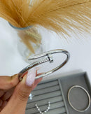 Bracelete Prego - Semijoia em Aço Inox em Prata